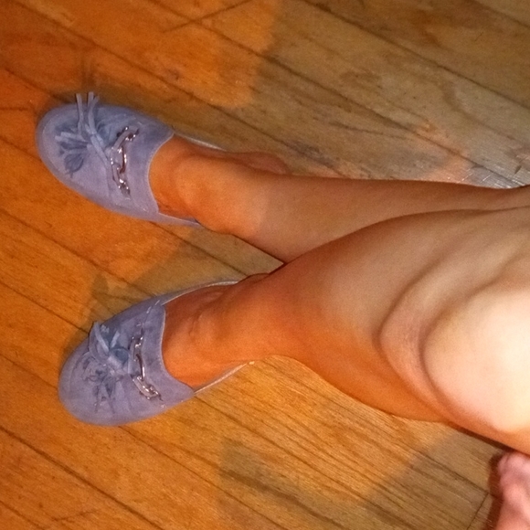 Shoes - Picture 1 of 3